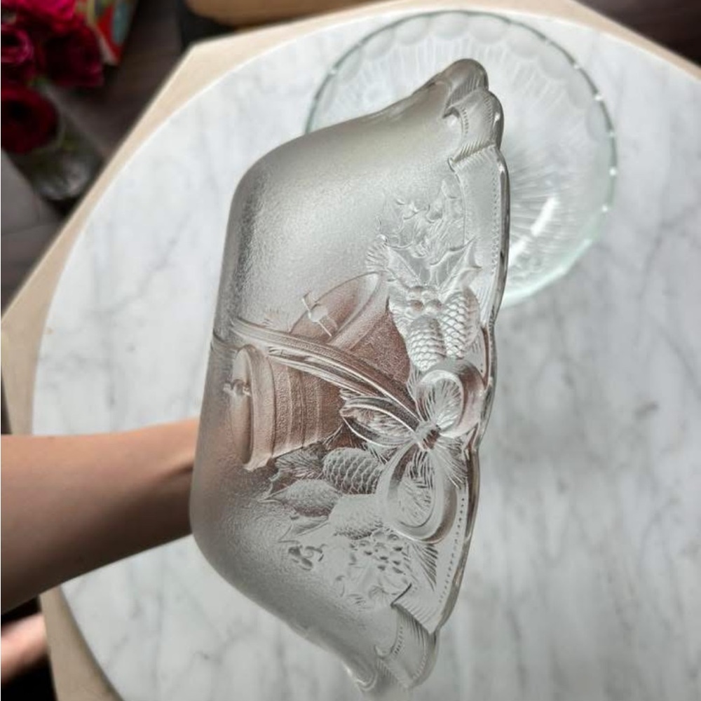 Elegant Frosted Glass Decorative Bowl
